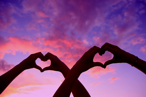 St Louis Heart Hands